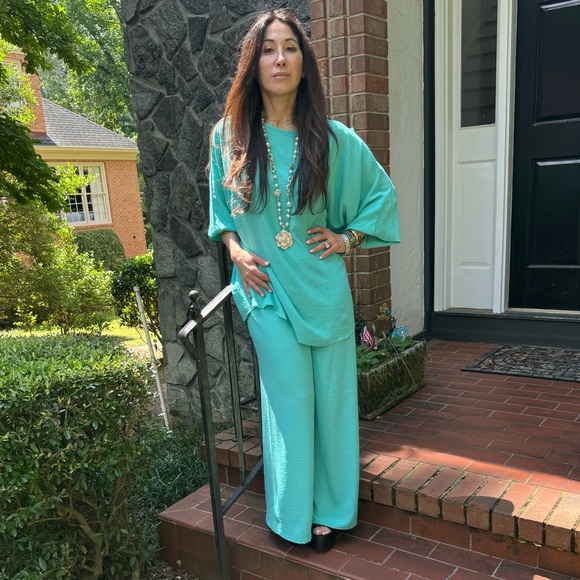 05 Made in France Wide leg pants and top 2 Piece - Picture 2 of 6